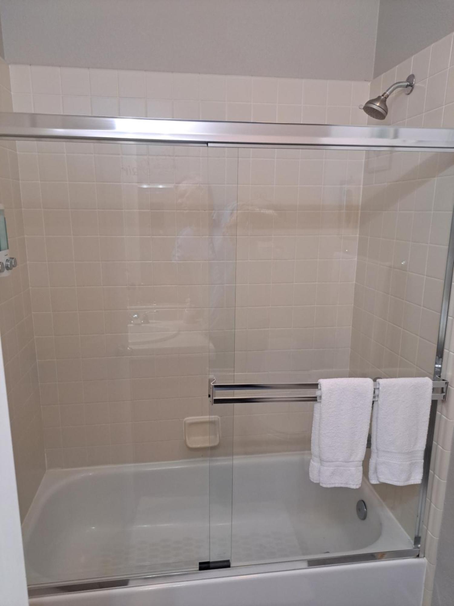 Roseville Properties 외부 사진